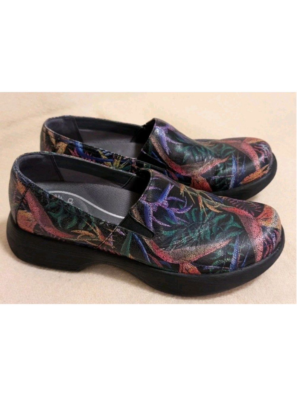 Dansko Winona Women's Clog Tropical Wildflower Size 7.5 S131